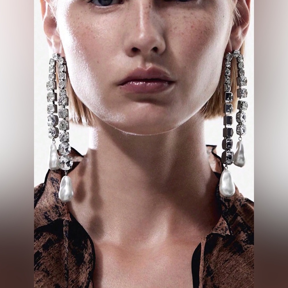 New Zara Rhinestone Crystal Drop Statement Earrings - Picture 4 of 16